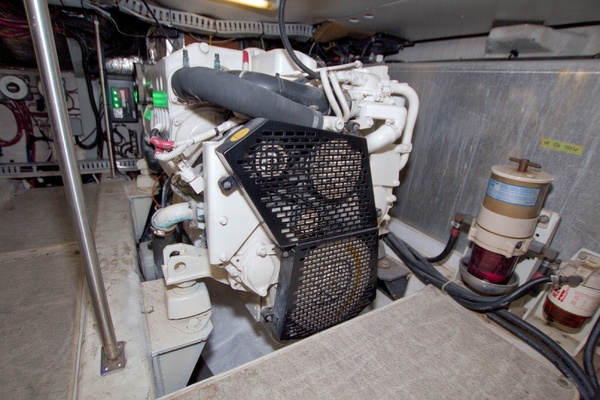 All Hanz on Deck II 46ft Carver Yacht For Sale
