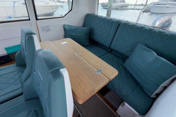 RELENTLESS 28ft Axopar Yacht For Sale