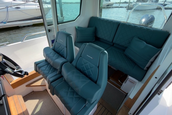 RELENTLESS 28ft Axopar Yacht For Sale