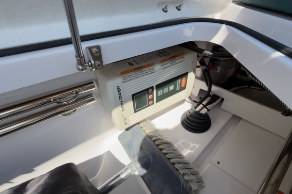 RELENTLESS 28ft Axopar Yacht For Sale