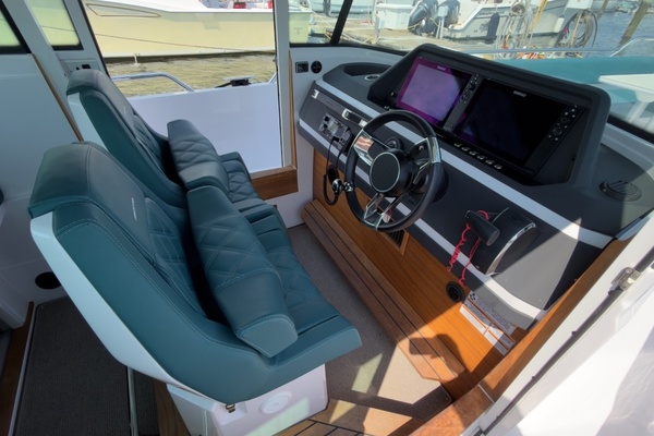 RELENTLESS 28ft Axopar Yacht For Sale