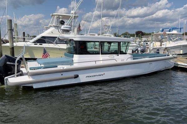 RELENTLESS 28ft Axopar Yacht For Sale