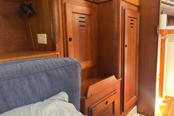 Eclipse 35ft Freedom Yacht For Sale