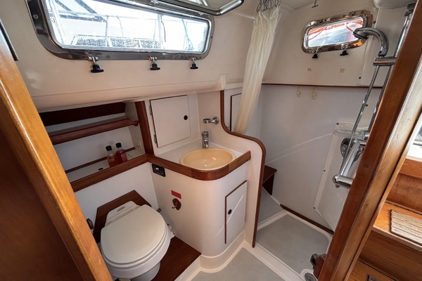 Eclipse 35ft Freedom Yacht For Sale