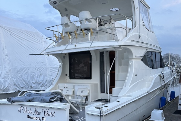 A Whole New World 50ft Silverton Yacht For Sale