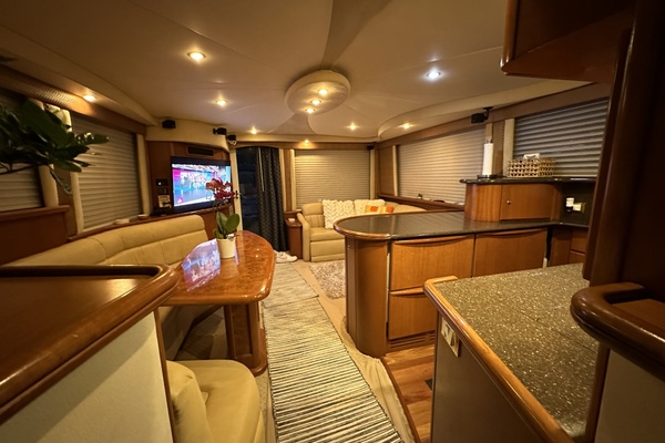 A Whole New World 50ft Silverton Yacht For Sale