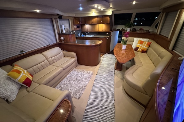 A Whole New World 50ft Silverton Yacht For Sale