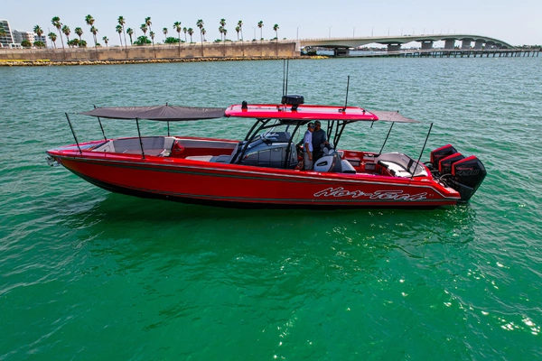 Nor-Tech 390 Sport Yacht For Sale