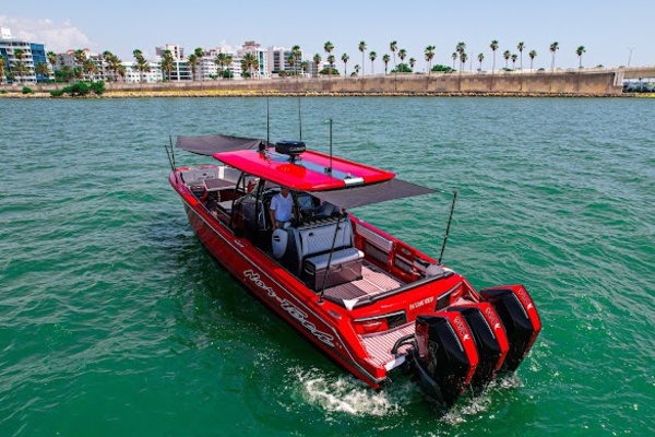 2022Nor Tech 39 ft 390 Sport   In The Red