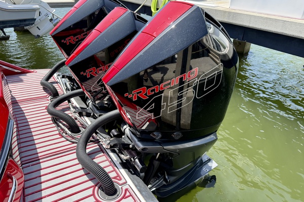 2022Nor Tech 39 ft 390 Sport   In The Red