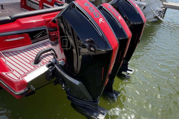 2022Nor Tech 39 ft 390 Sport   In The Red