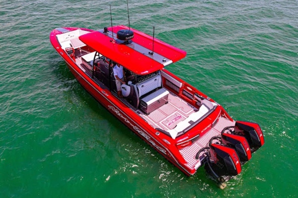 2022Nor Tech 39 ft 390 Sport   In The Red