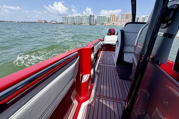 2022Nor Tech 39 ft 390 Sport   In The Red