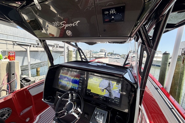 2022Nor Tech 39 ft 390 Sport   In The Red