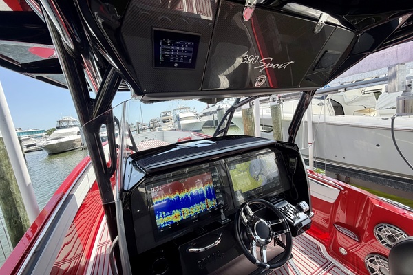 2022Nor Tech 39 ft 390 Sport   In The Red