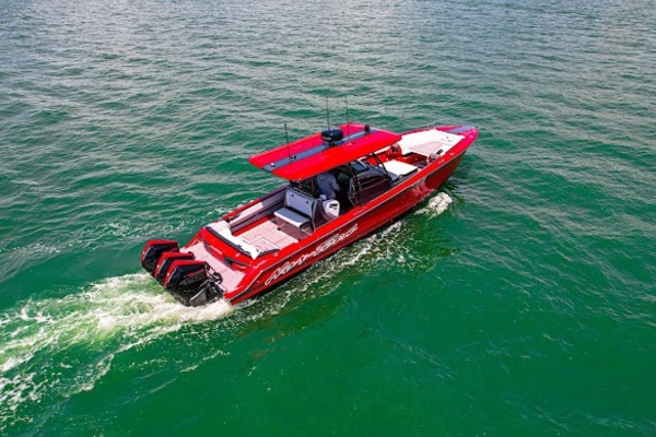 2022Nor Tech 39 ft 390 Sport   In The Red