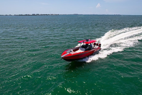 2022Nor Tech 39 ft 390 Sport   In The Red