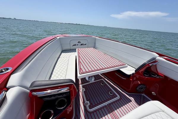 2022Nor Tech 39 ft 390 Sport   In The Red