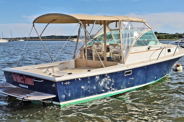 THE ENDLESS SUMMER 25ft Hunt Yachts Yacht For Sale