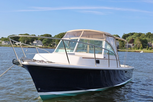 THE ENDLESS SUMMER 25ft Hunt Yachts Yacht For Sale