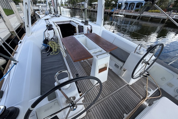 Rio Babe 35ft Beneteau Yacht For Sale