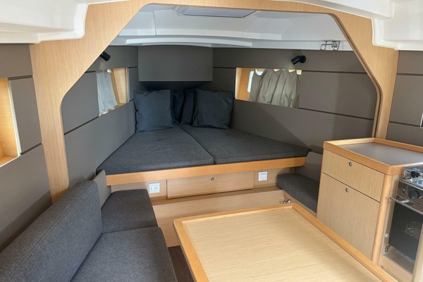 Rio Babe 35ft Beneteau Yacht For Sale