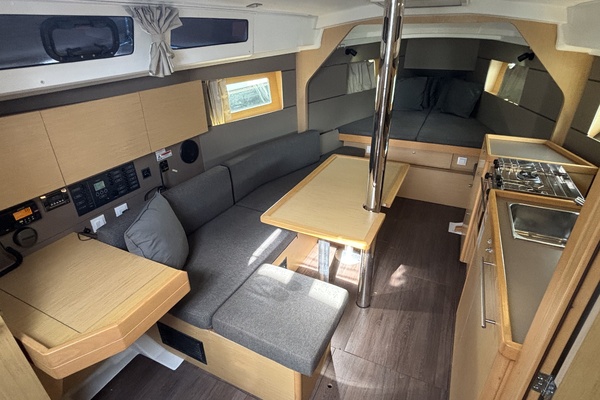 Rio Babe 35ft Beneteau Yacht For Sale