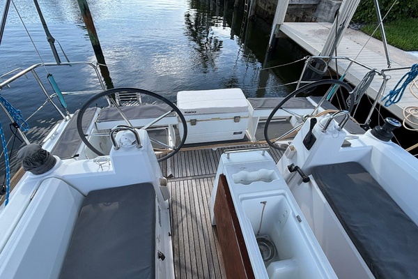 Rio Babe 35ft Beneteau Yacht For Sale