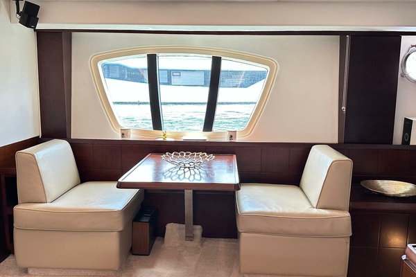 Minimal Risk 75ft Azimut Yacht For Sale