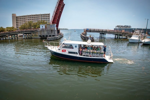BIG BLUE 36ft Newton Yacht For Sale