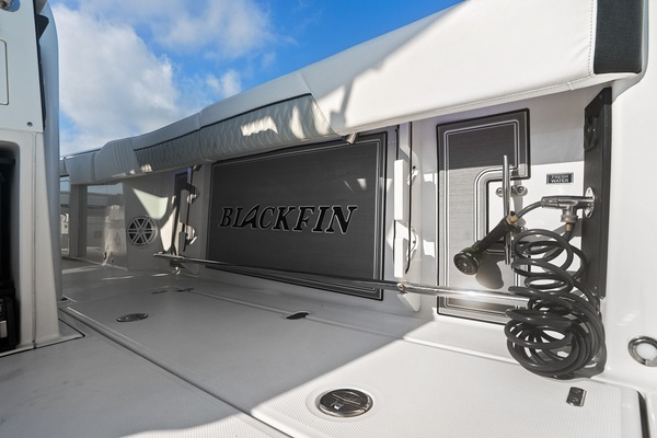 33ft Blackfin Yacht For Sale