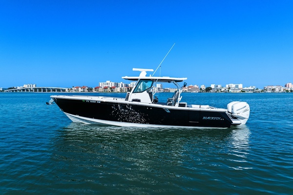 2023 Blackfin 332 CC