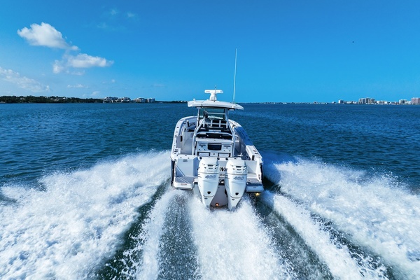 33ft Blackfin Yacht For Sale
