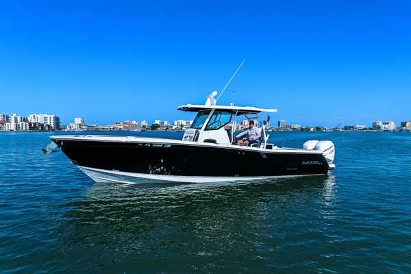 33ft Blackfin Yacht For Sale