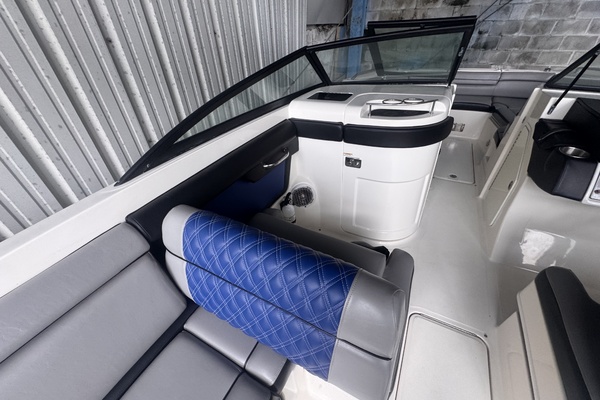 27ft Sea Ray Yacht For Sale