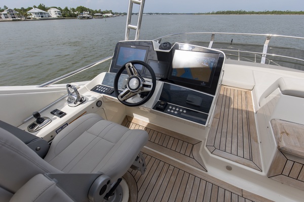 55ft Sea Ray Yacht For Sale
