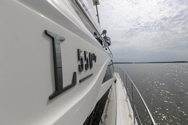 Sea Ray L 550 Yacht For Sale