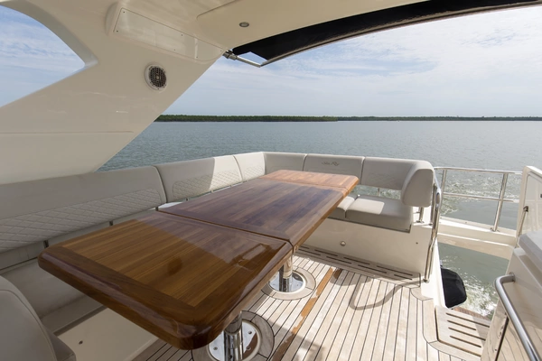 Sea Ray L 550 Yacht For Sale