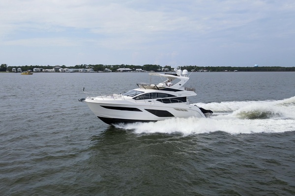 55FT (16.76M) SEA RAY