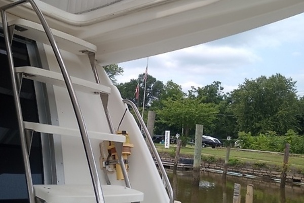 Sea Pebbles 46ft Maxum Yacht For Sale