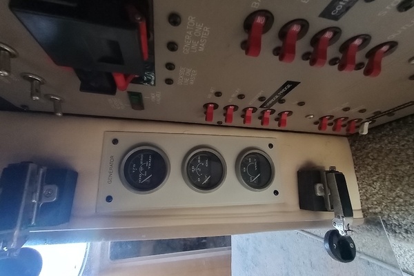 Sea Pebbles 46ft Maxum Yacht For Sale