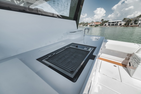 48ft HCB Yacht For Sale