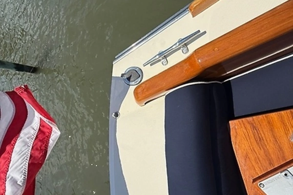 Hinckley Talaria 34 Yacht For Sale