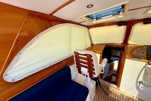 Halcyon 34ft Hinckley Yacht For Sale