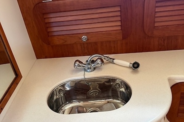 Halcyon 34ft Hinckley Yacht For Sale