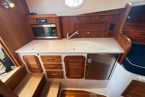 Halcyon 34ft Hinckley Yacht For Sale