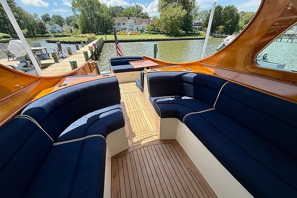 Halcyon 34ft Hinckley Yacht For Sale
