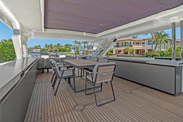R Boat 75ft Absolute Yacht For Sale