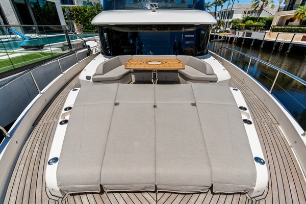 R Boat 75ft Absolute Yacht For Sale