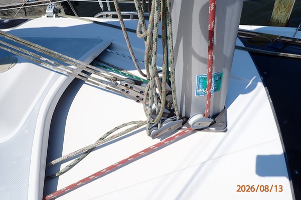 Hunter 336 mast base2